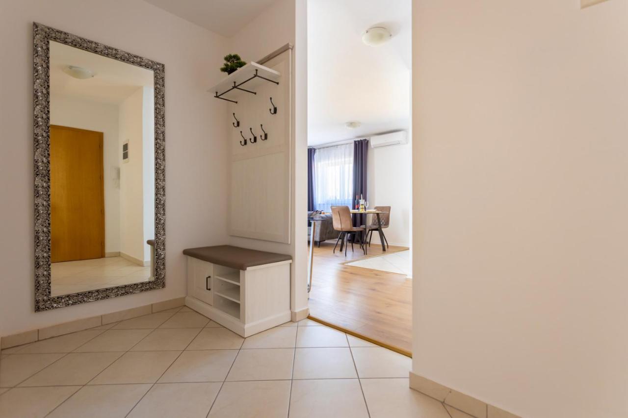 Apartment Demo Malinska Ngoại thất bức ảnh