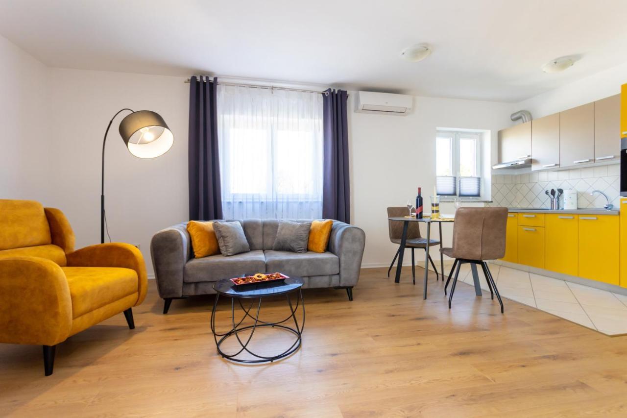 Apartment Demo Malinska Ngoại thất bức ảnh