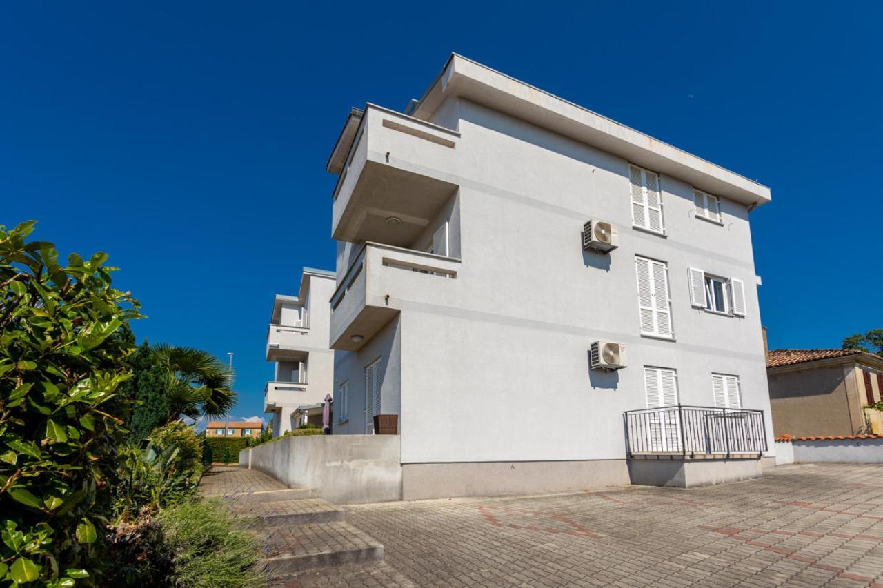 Apartment Demo Malinska Ngoại thất bức ảnh